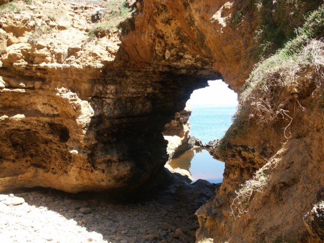 grotto15.jpg